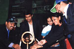 Launch hindi
