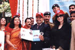 Launch hindi